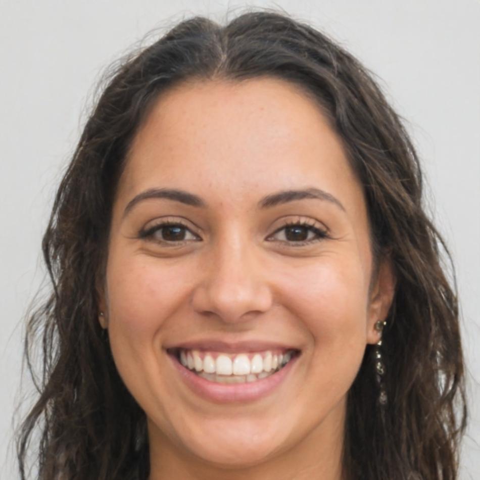 Especialista en SEO técnico revisando métricas de rendimiento